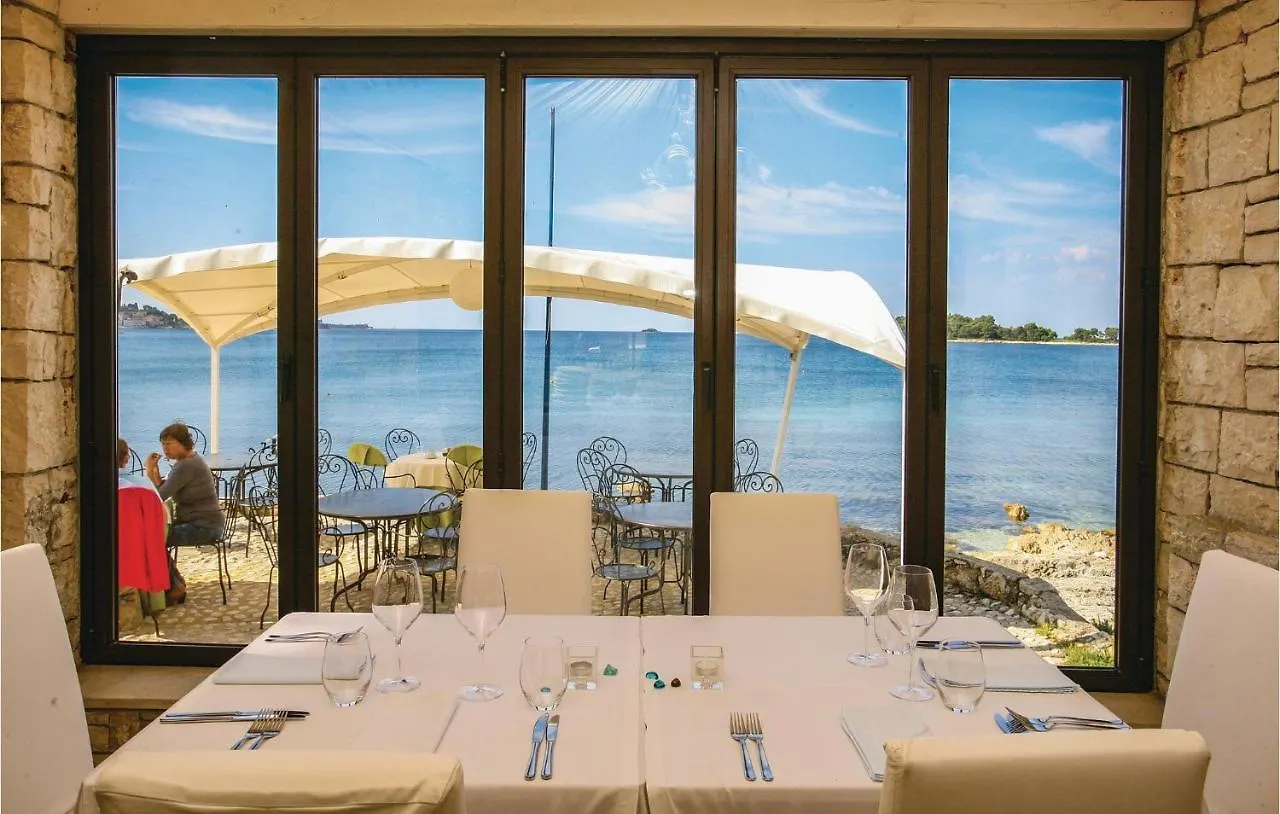 Apartment Val De Lesso V Ρόβινι 0*,