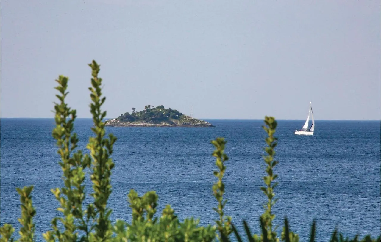 Apartment Val De Lesso V Ρόβινι